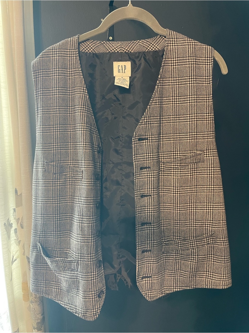 GAP Black and White Plaid MENS Vest